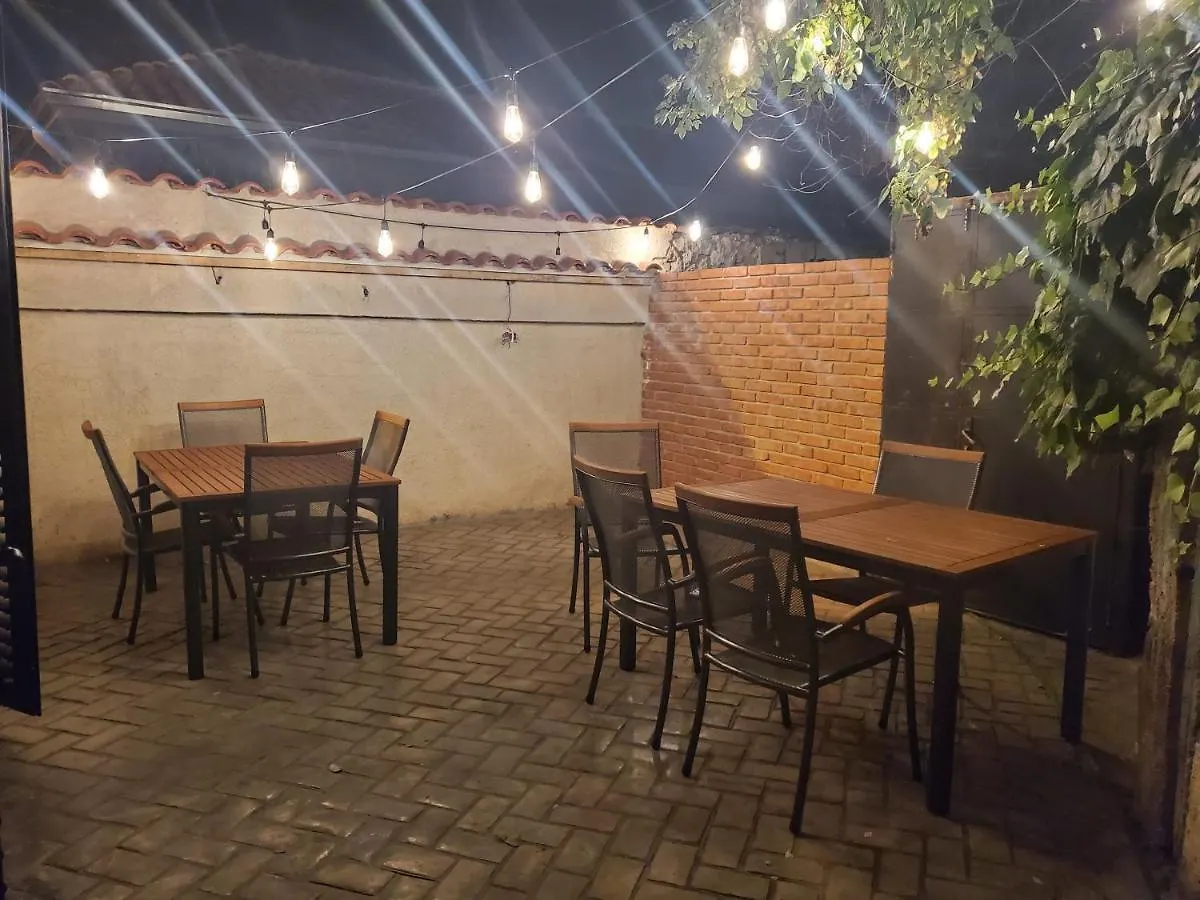 Condesa Bed & Breakfast Tirana 0*,  Albania