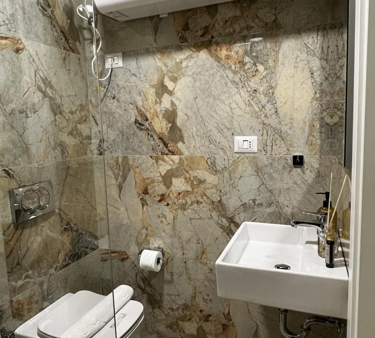 Condesa Bed & Breakfast Tirana 0*,  Albania
