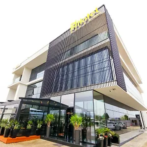 N By Noshi Hotell