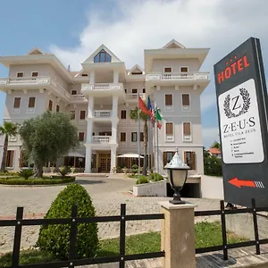 Zeus Hotell